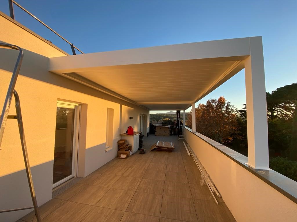 Pergola bioclimatique ouvert