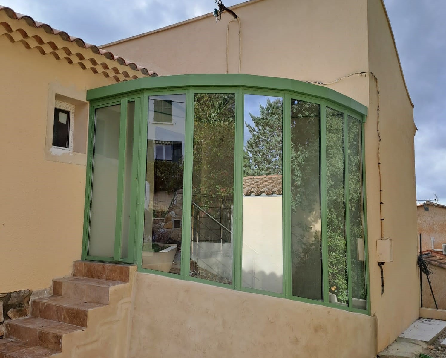 Verrière en acier — réalisation Green House Menuiseries à Bouc-Bel-Air