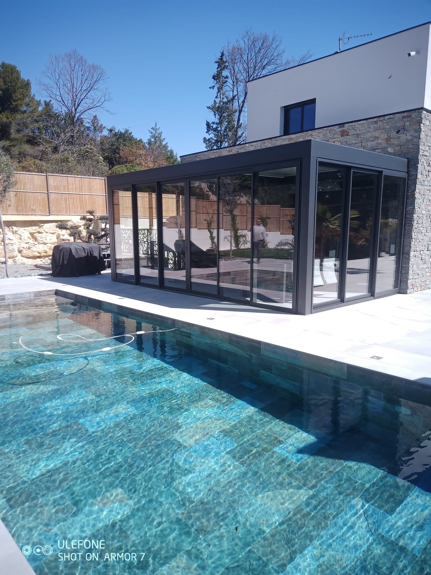 Installation pergola aluminium sur mesure